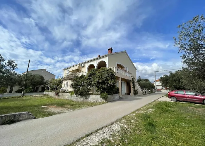 With A Parking Space Bibinje, Zadar - 18090 شقة بيبينيا