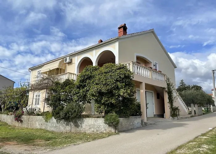 With A Parking Space Bibinje, Zadar - 18090 *